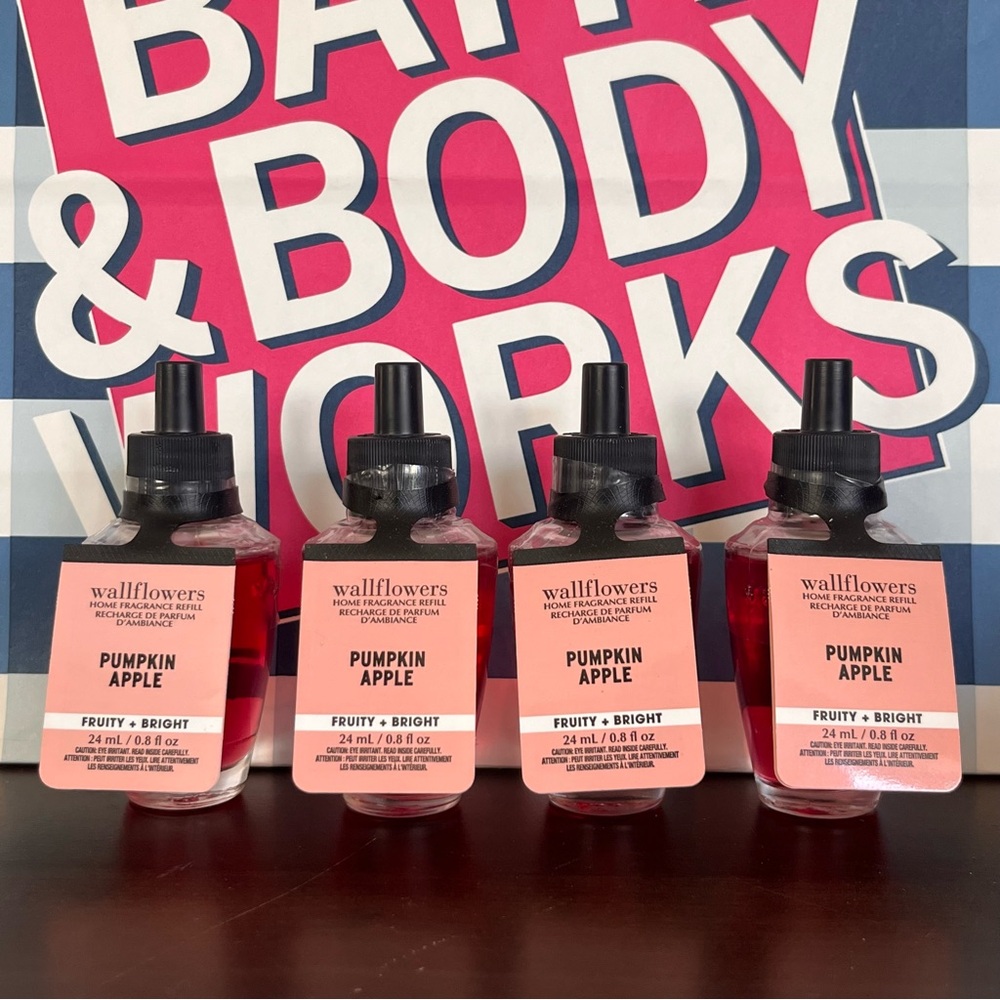NEW Pumpkin Apple Bath & Body Works Wallflower Home Fragrance Refills (4-pack)